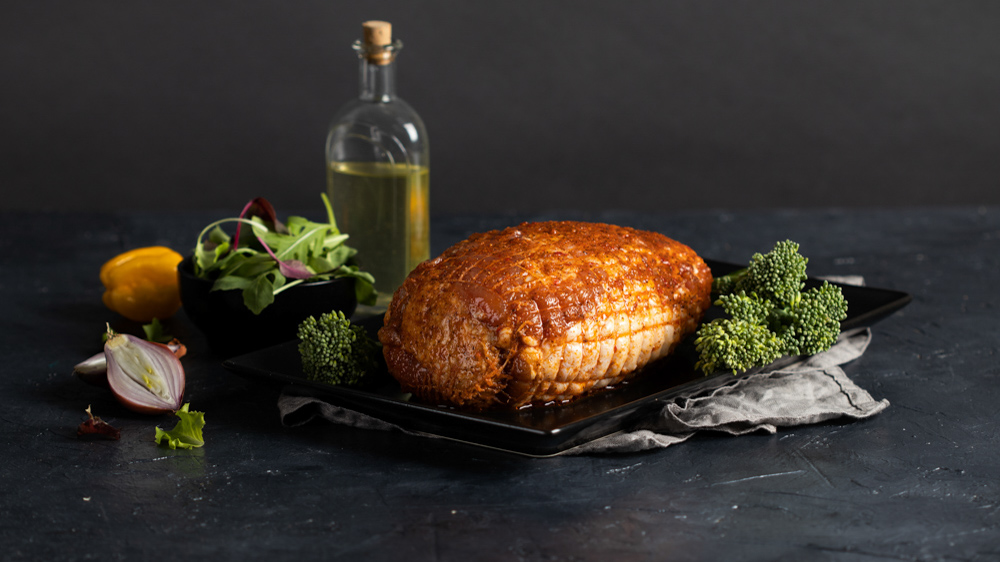 detail Turkey roulade with basil and tomato